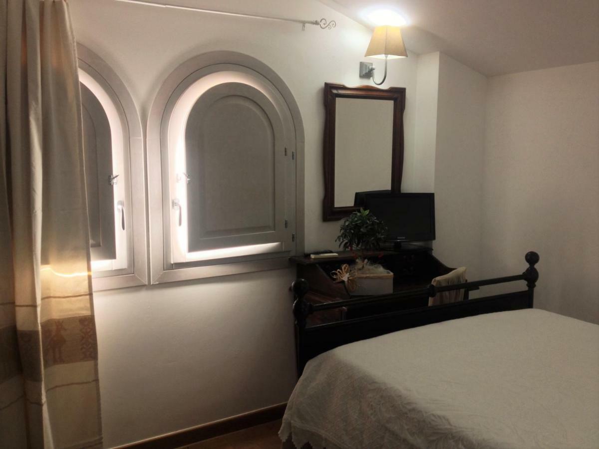 Anno Domini Bed & Breakfast Олбия Екстериор снимка